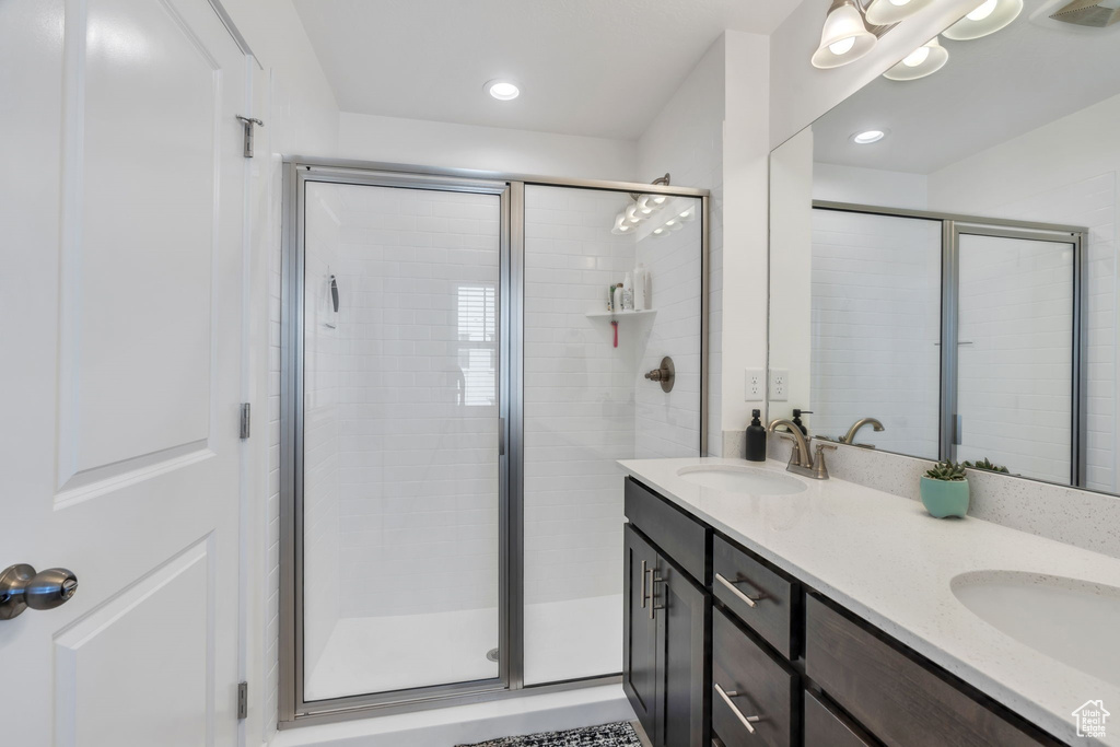 11422 S REGALSTONE DR South Jordan, UT 84009