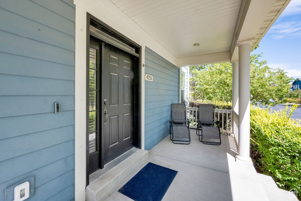 4251 W LAKE BRIDGE DR South Jordan, UT 84009