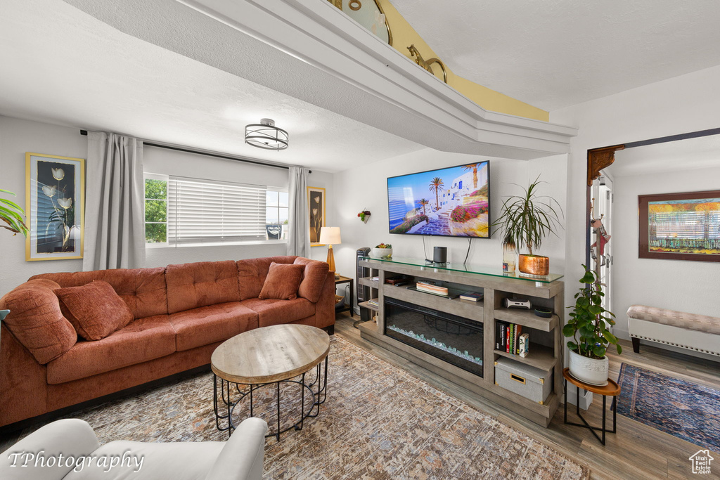 Photo 4 for MLS #2105240 at 1150 W Red Hills #118