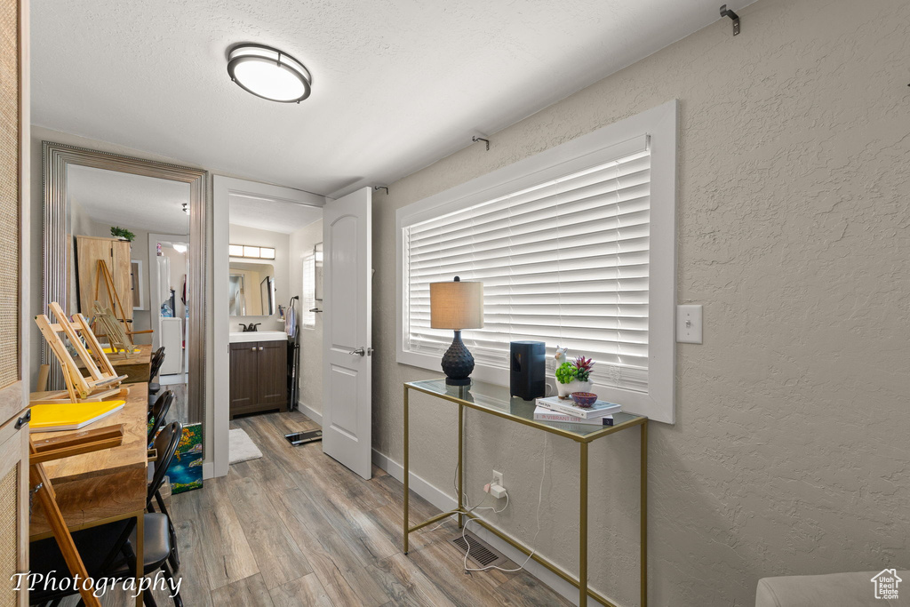 Photo 14 for MLS #2105240 at 1150 W Red Hills #118