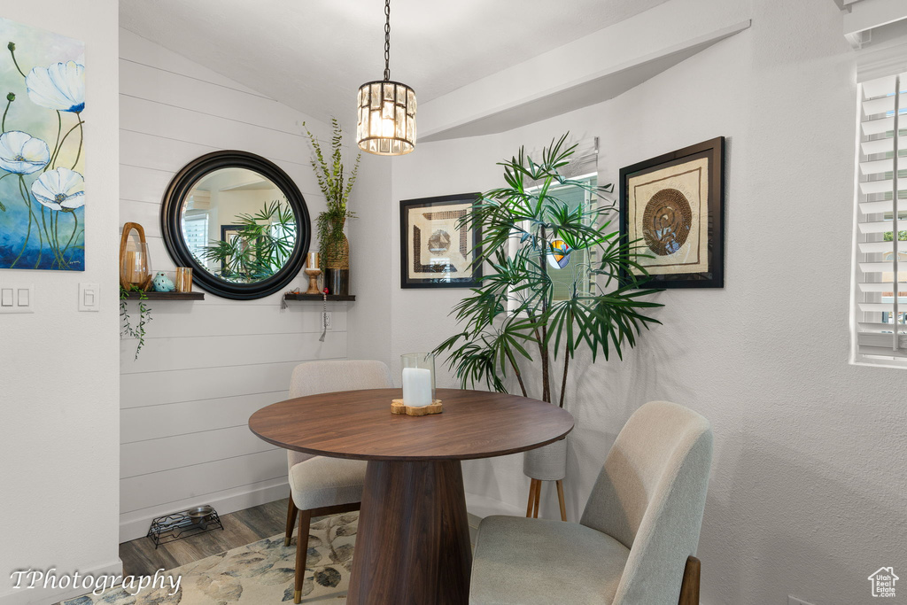 Photo 6 for MLS #2105240 at 1150 W Red Hills #118