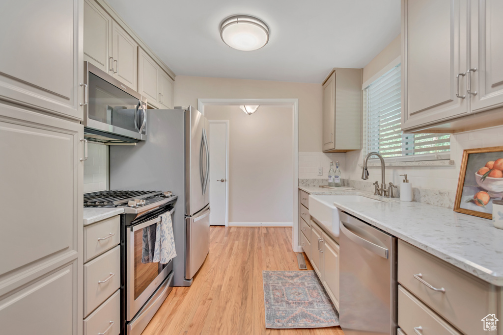 3426 S CRESTWOOD DR Salt Lake City, UT 84109
