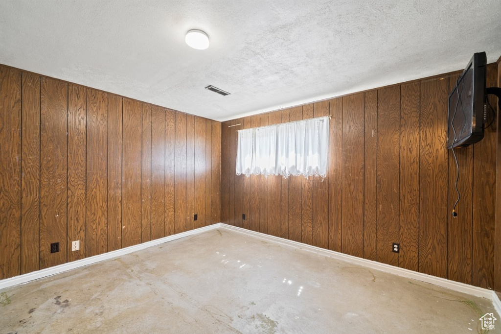 1093 N BEDFORD DR Kaysville, UT 84037