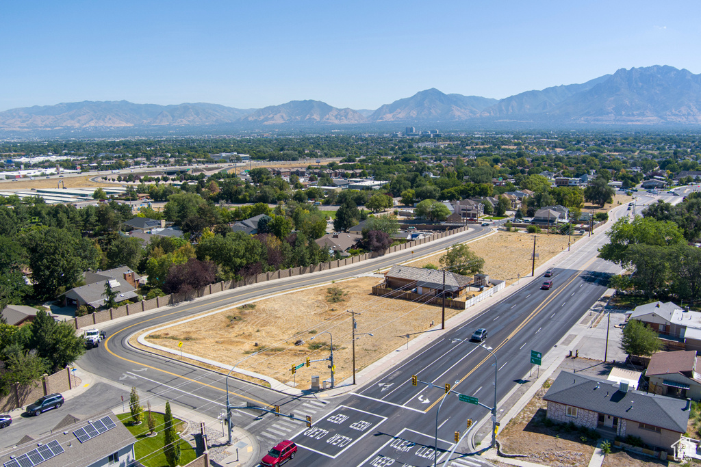 1891 W JORDAN CANAL RD Taylorsville, UT 84129