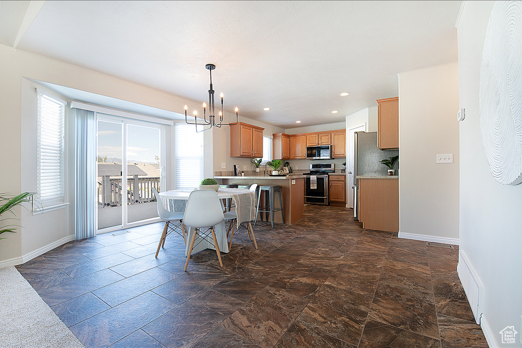 8559 S SUNRISE OAK DR West Jordan, UT 84088