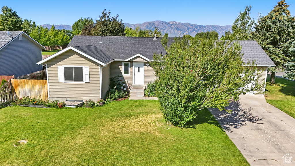 Photo 3 for MLS #2105264 at 44 Wapiti Loop