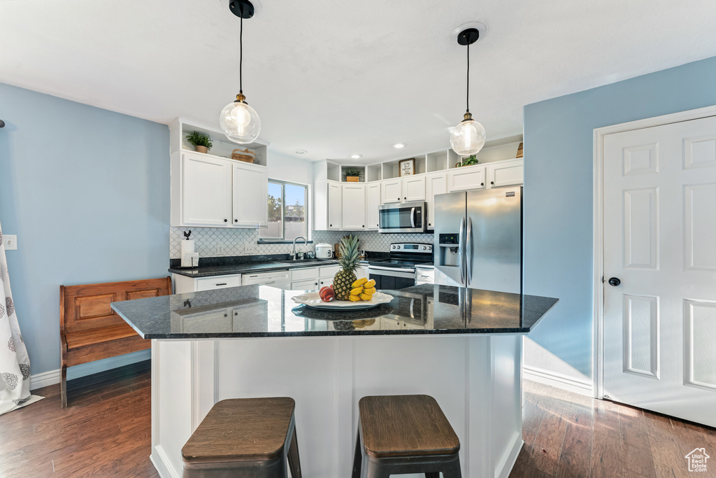 381 W CONCORD PL Saratoga Springs, UT 84045