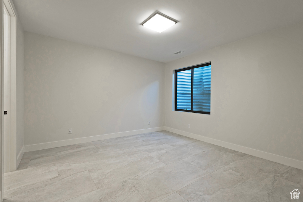 2222 E WALKER LN Holladay, UT 84117