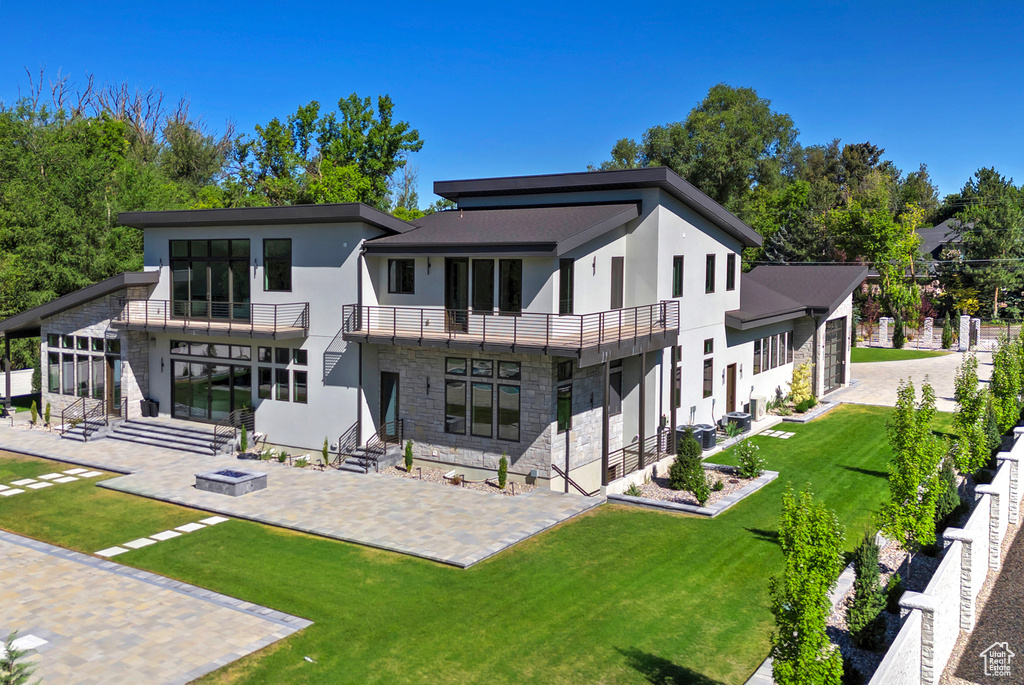 2222 E WALKER LN Holladay, UT 84117