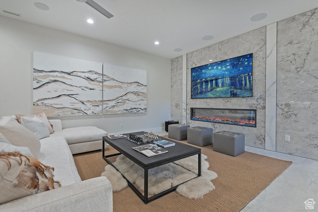 2222 E WALKER LN Holladay, UT 84117