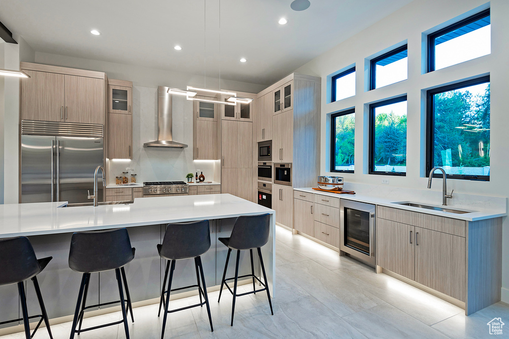2222 E WALKER LN Holladay, UT 84117