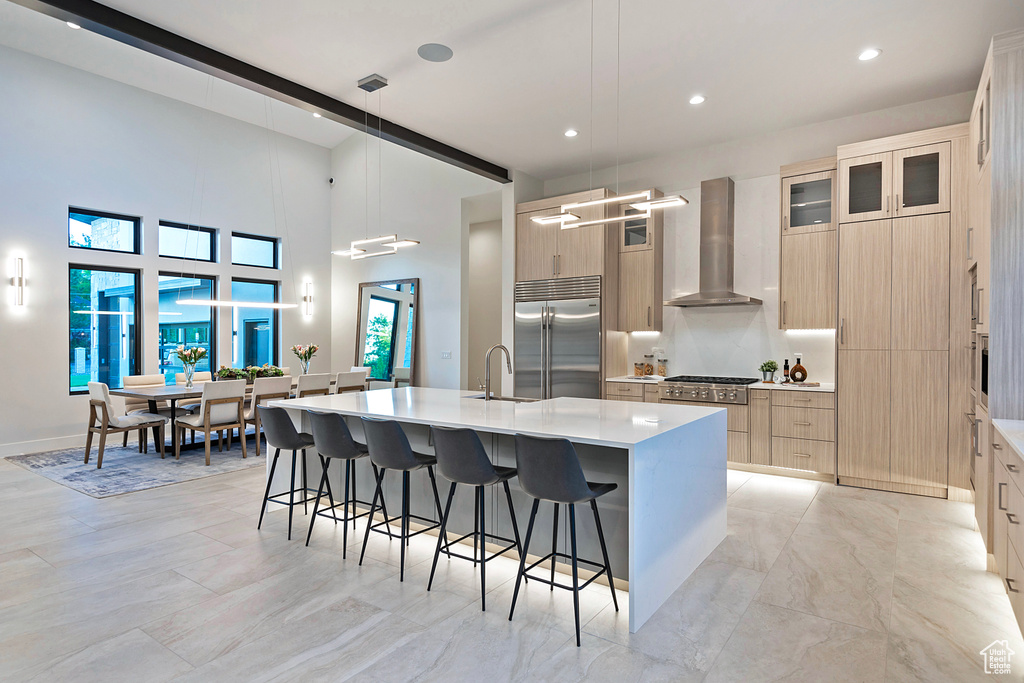 2222 E WALKER LN Holladay, UT 84117