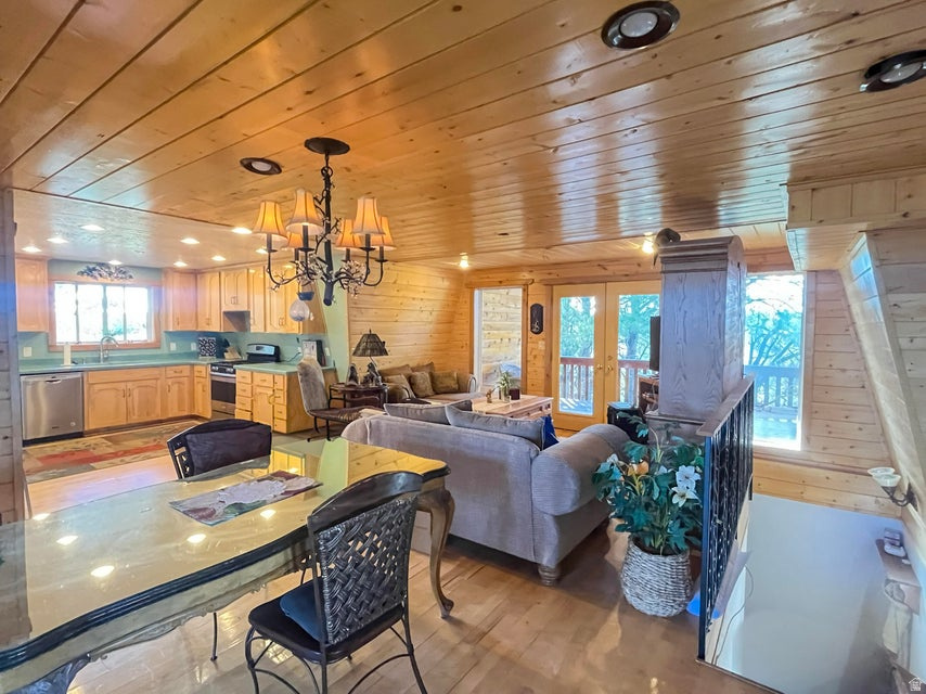 2498 W SILVERADO RDG Duck Creek Village, UT 84762