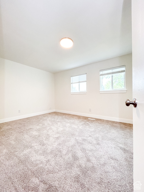 523 W LOYAL DR Murray, UT 84123