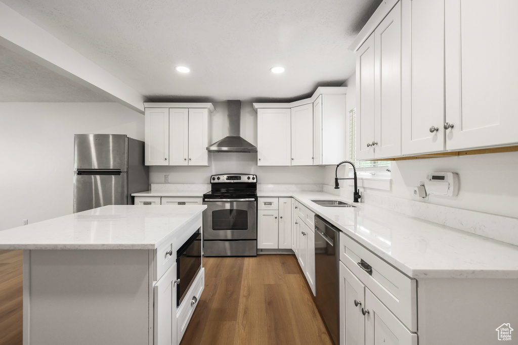 523 W LOYAL DR Murray, UT 84123