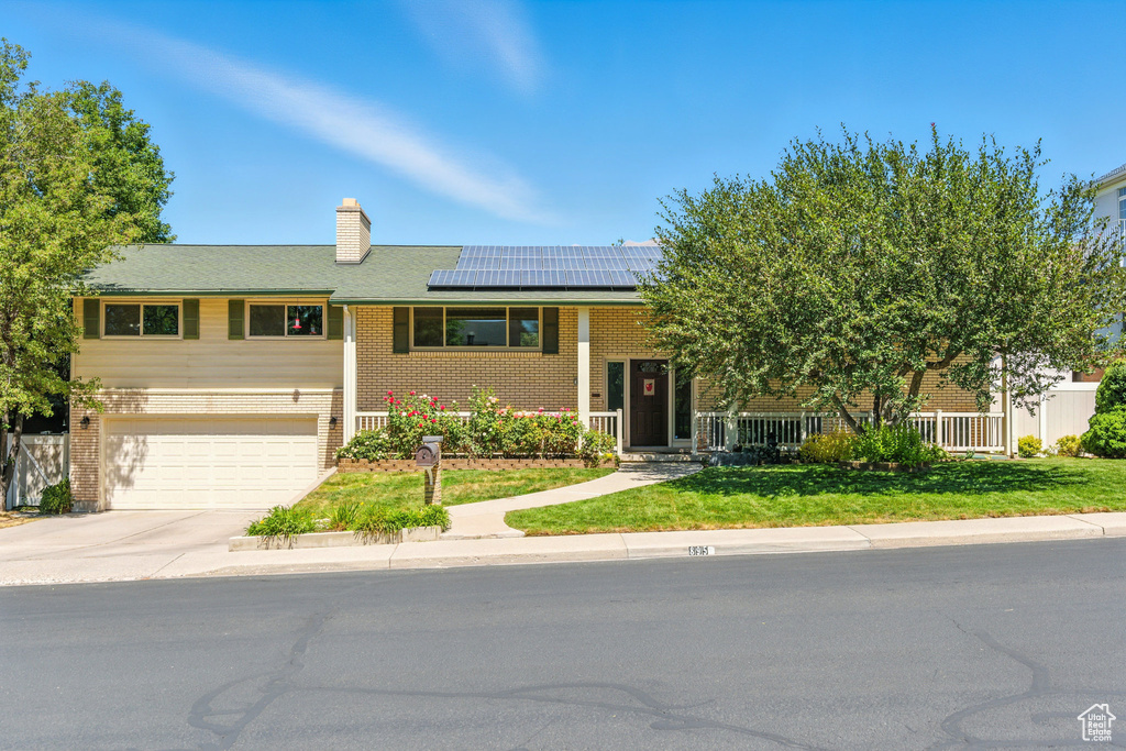 Photo 4 for MLS #2105298 at 895 E 2620 North