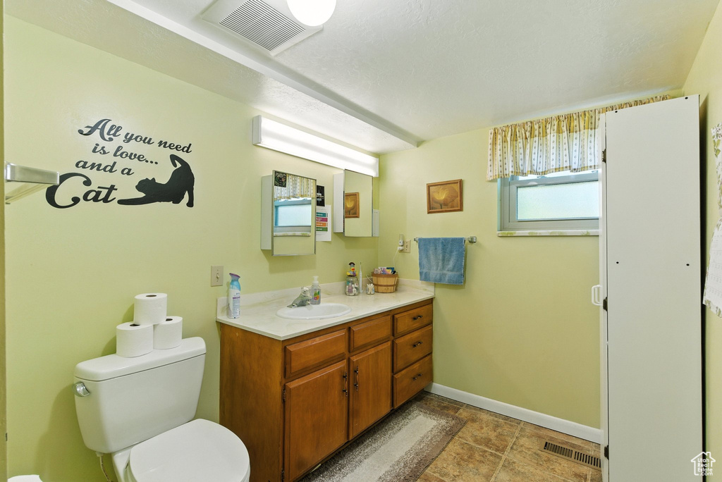 Photo 32 for MLS #2105298 at 895 E 2620 North