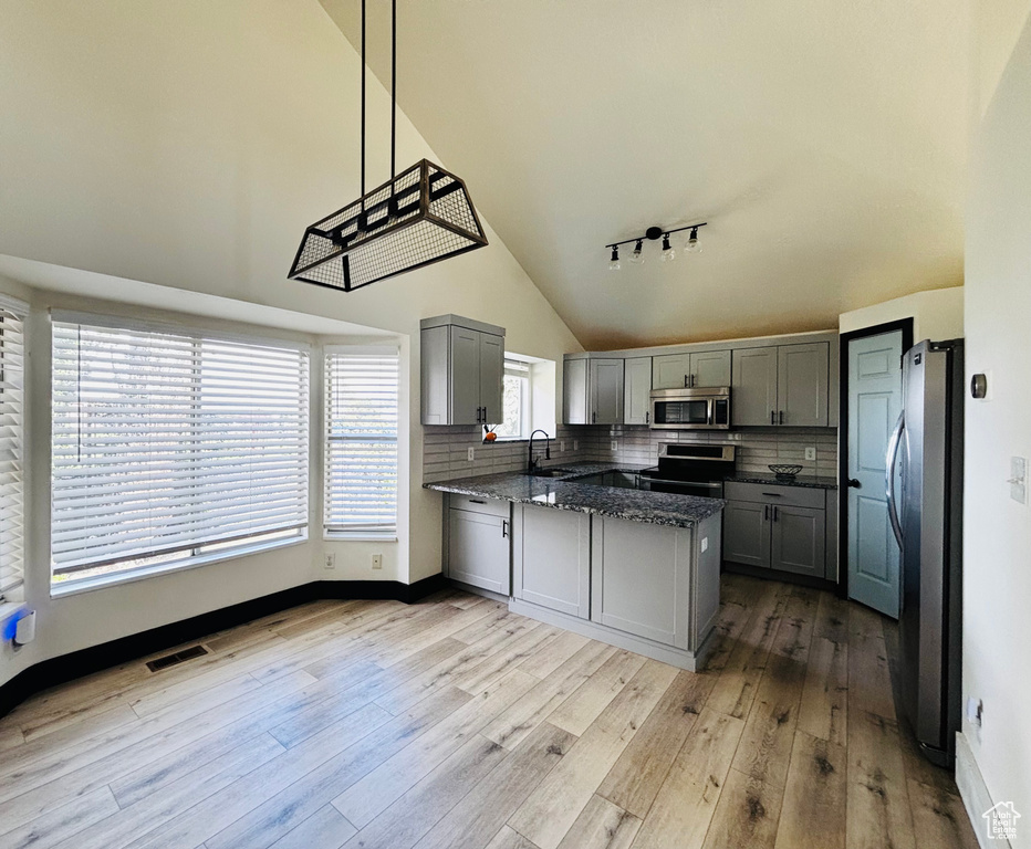 Photo 2 for MLS #2105299 at 3546 W 7980 South