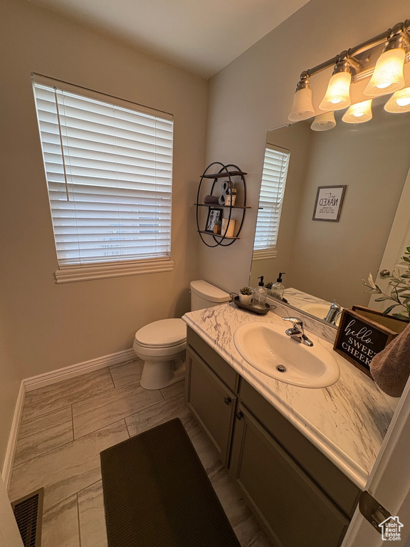 Photo 16 for MLS #2105303 at 840 N Great View Dr
