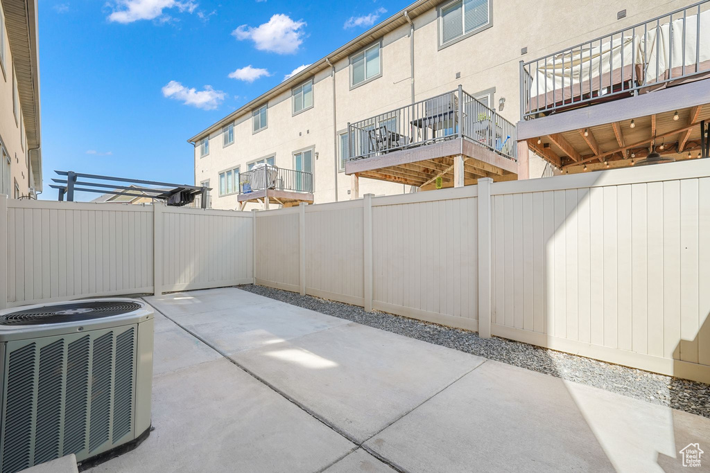 Photo 25 for MLS #2105310 at 1227 N Baycrest Dr