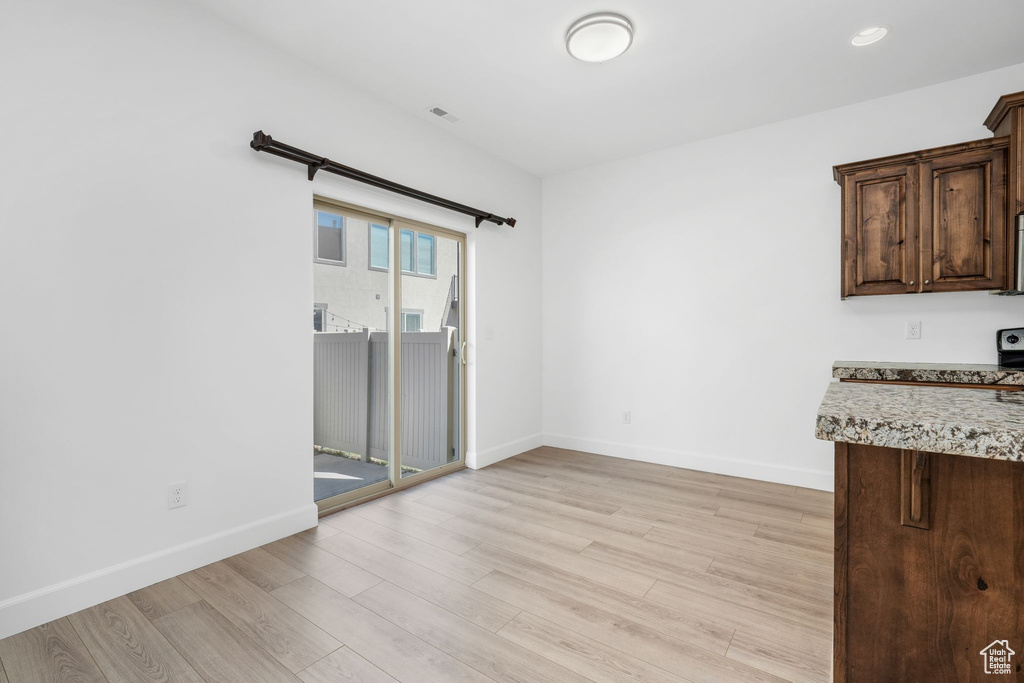 Photo 11 for MLS #2105310 at 1227 N Baycrest Dr