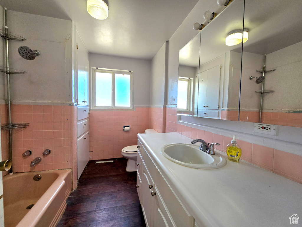 Photo 11 for MLS #2105314 at 271 W Main St