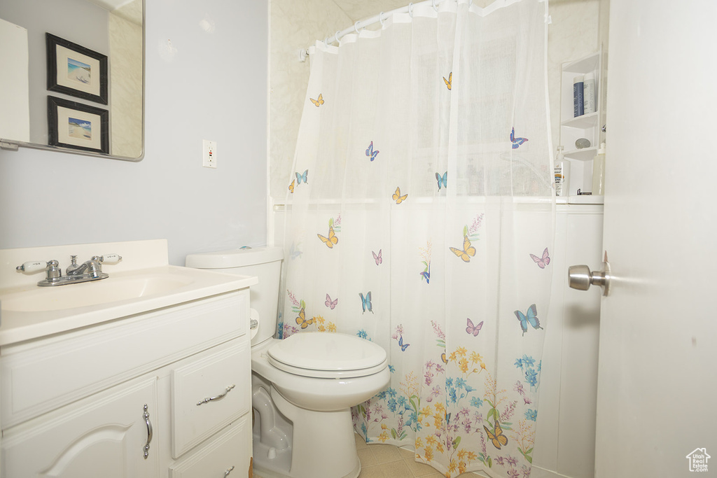 Photo 15 for MLS #2105315 at 829 E Zenith Ave