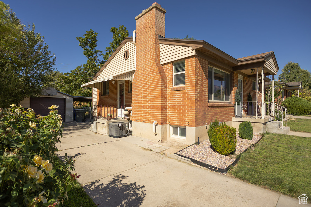 Photo 34 for MLS #2105315 at 829 E Zenith Ave