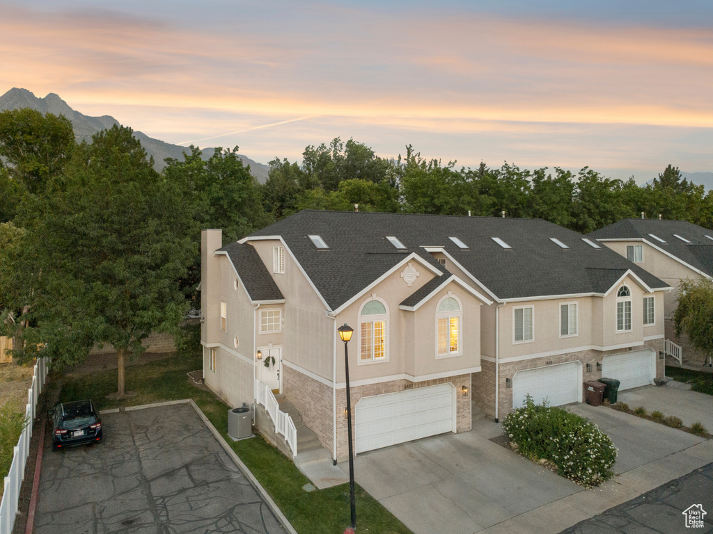 5037 S COTTON TREE LN Holladay, UT 84117