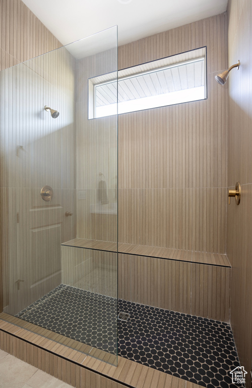Photo 13 for MLS #2105329 at 633 E Vandalay Ln