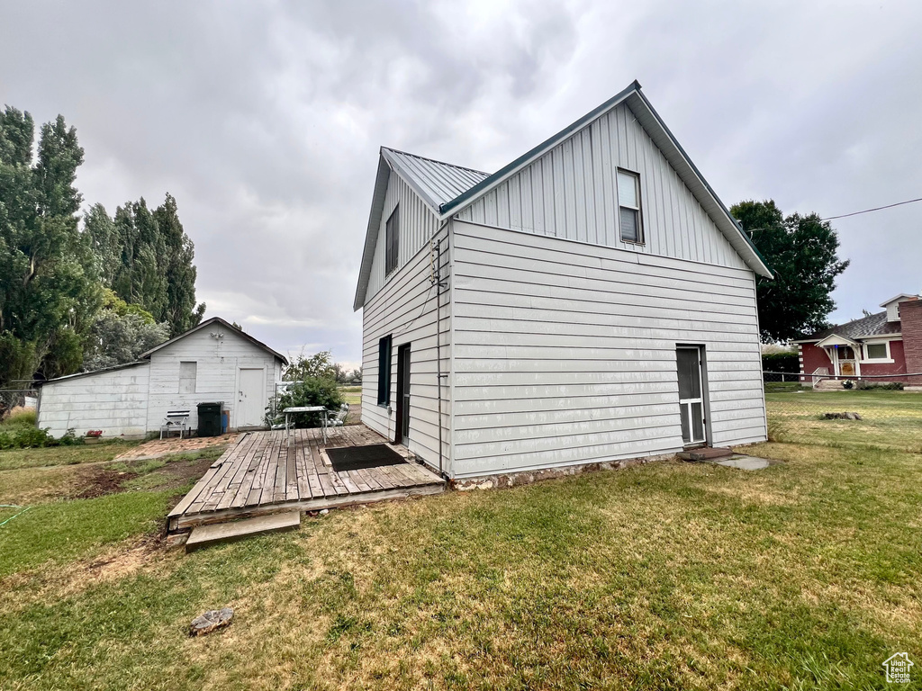 Photo 21 for MLS #2105331 at 350 W Main St