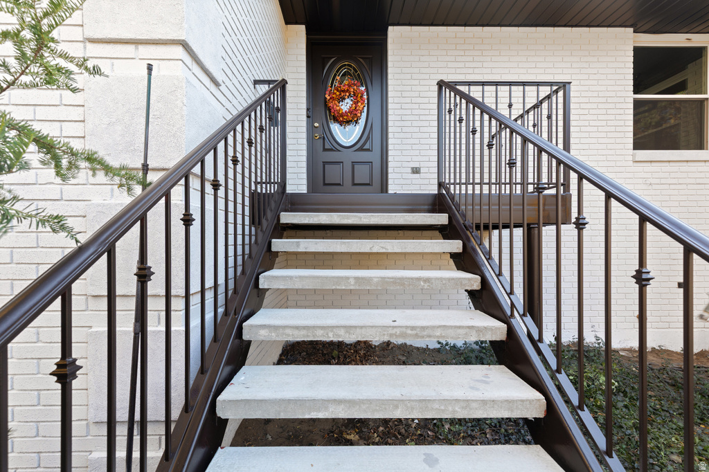 3364 E CREEK RD Cottonwood Heights, UT 84121