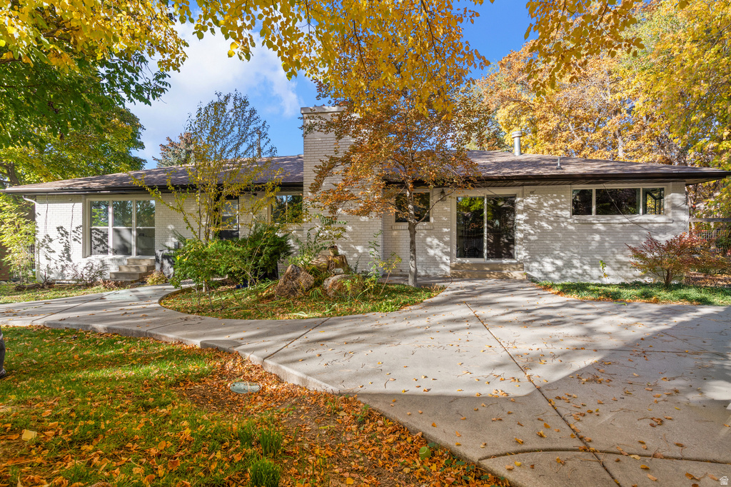 3364 E CREEK RD Cottonwood Heights, UT 84121