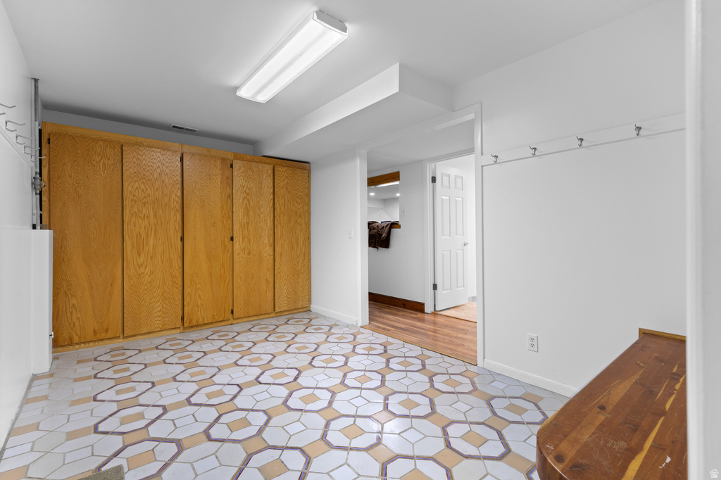 3364 E CREEK RD Cottonwood Heights, UT 84121