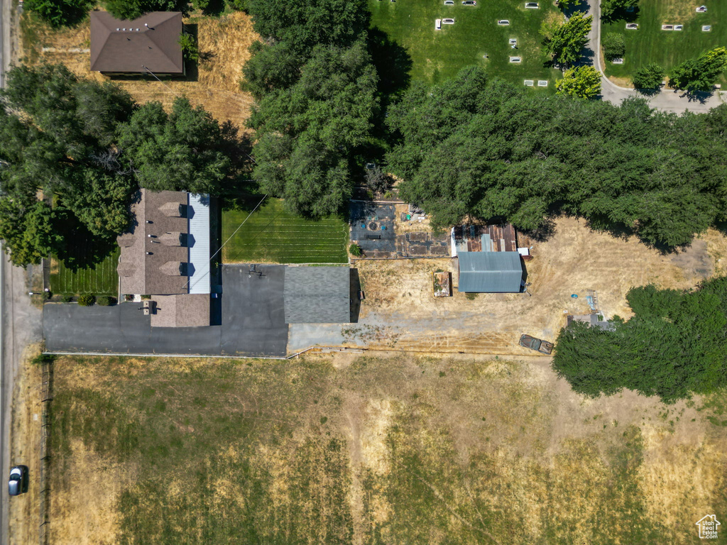 Photo 35 for MLS #2105360 at 530 W Maple St