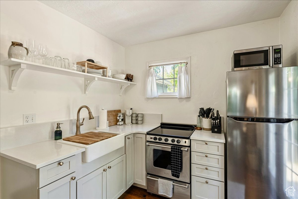 2231 E 3205 S Millcreek, UT 84109