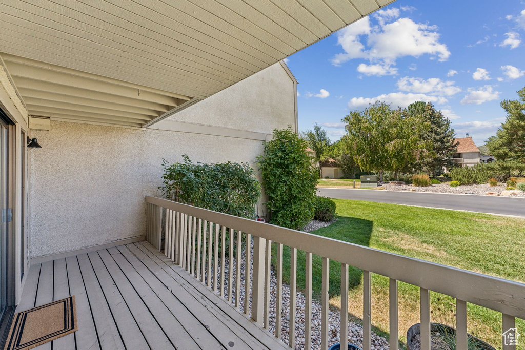Photo 36 for MLS #2105369 at 40 Spaulding Ct