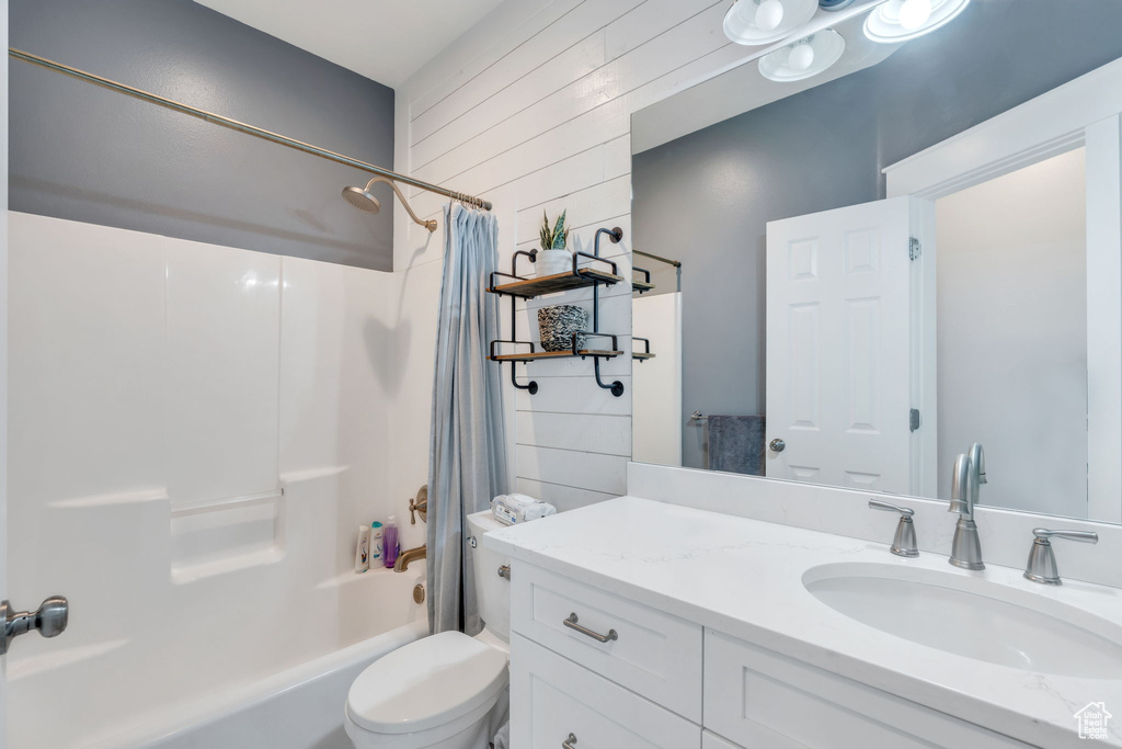 107 N CLARK LN Payson, UT 84651