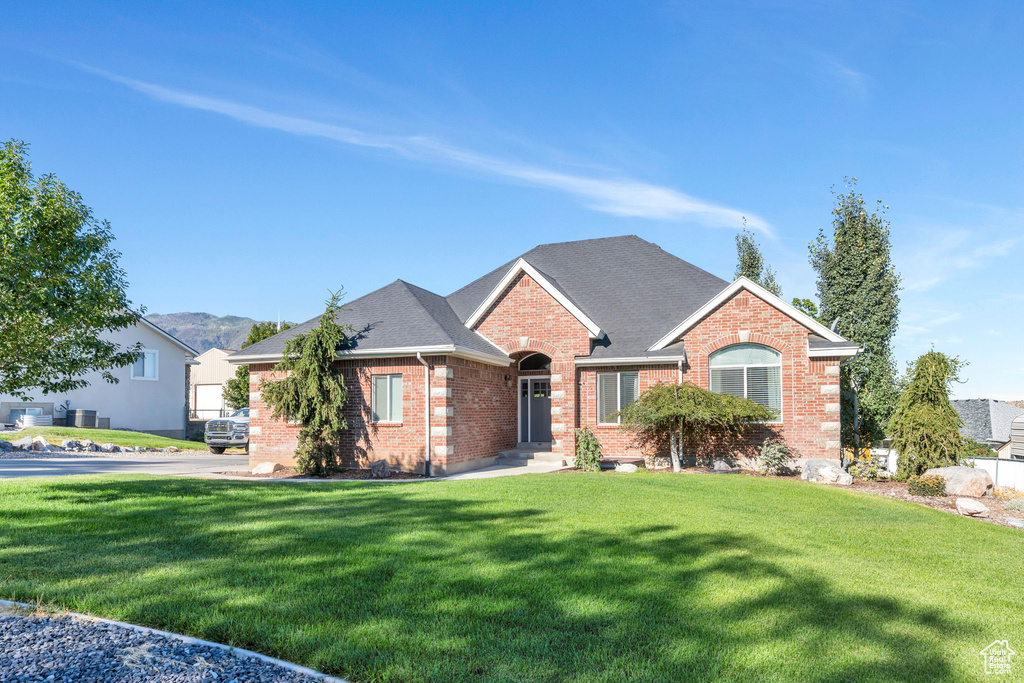 107 N CLARK LN Payson, UT 84651