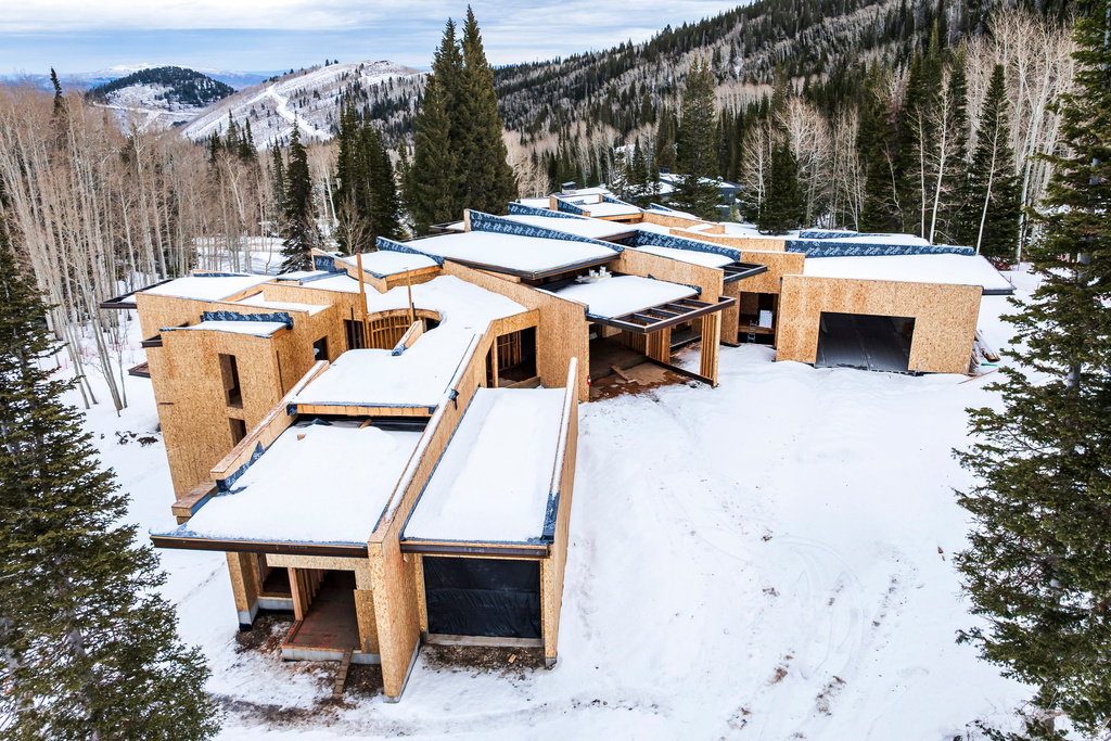 329 WHITE PINE CANYON RD Park City, UT 84060