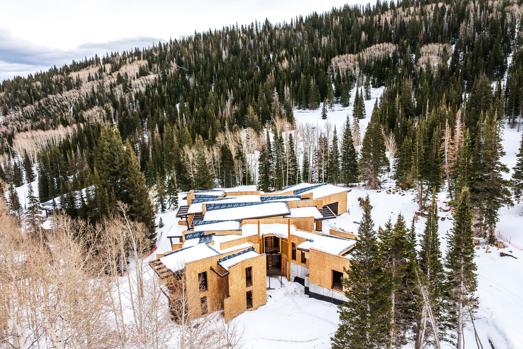 329 WHITE PINE CANYON RD Park City, UT 84060