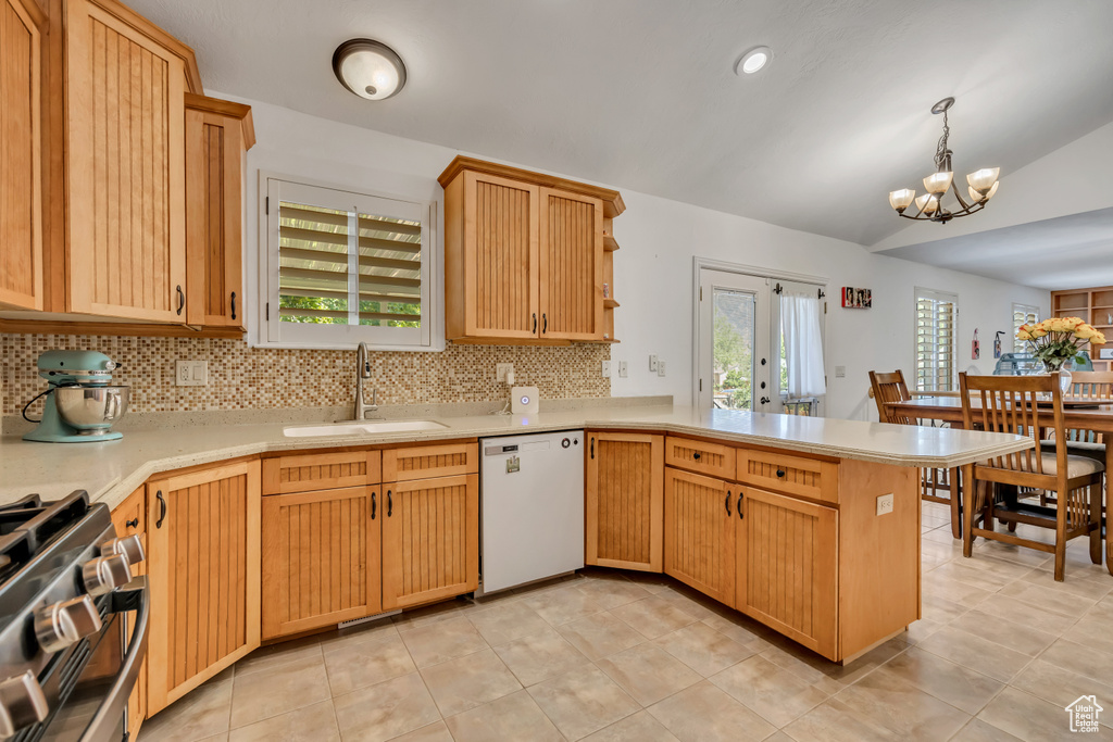 Photo 10 for MLS #2105423 at 1695 E Ensign Pl