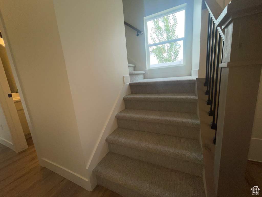 Photo 16 for MLS #2105438 at 845 S Greenway Dr