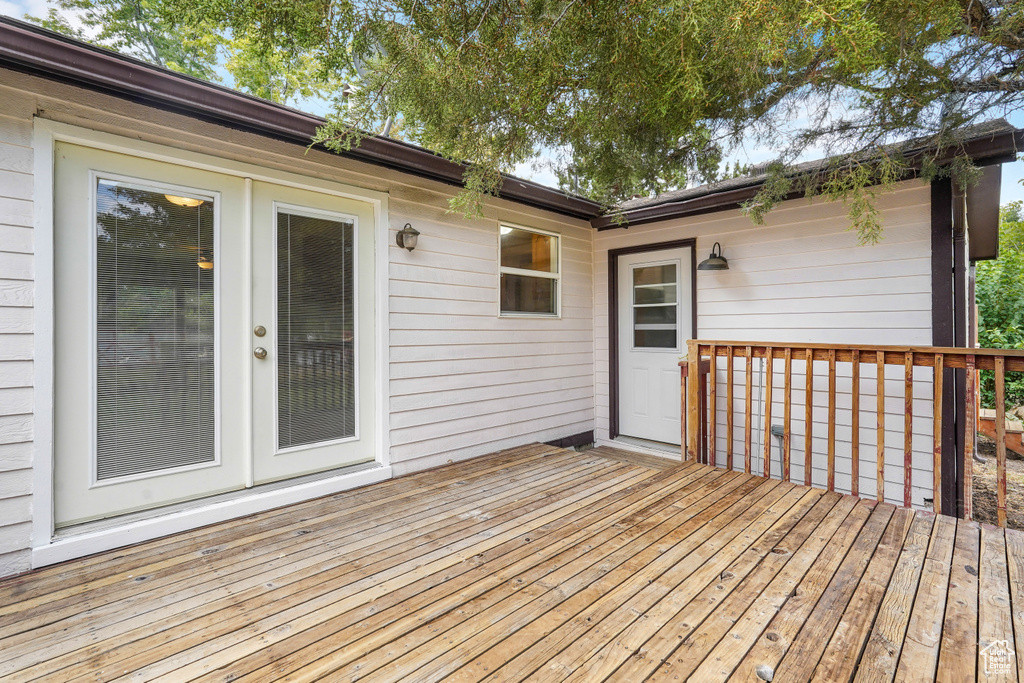 Photo 2 for MLS #2105443 at 659 E Pioneer Rd