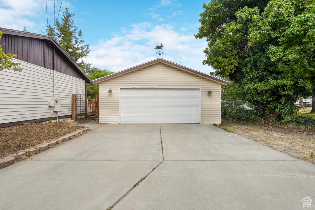Photo 10 for MLS #2105443 at 659 E Pioneer Rd