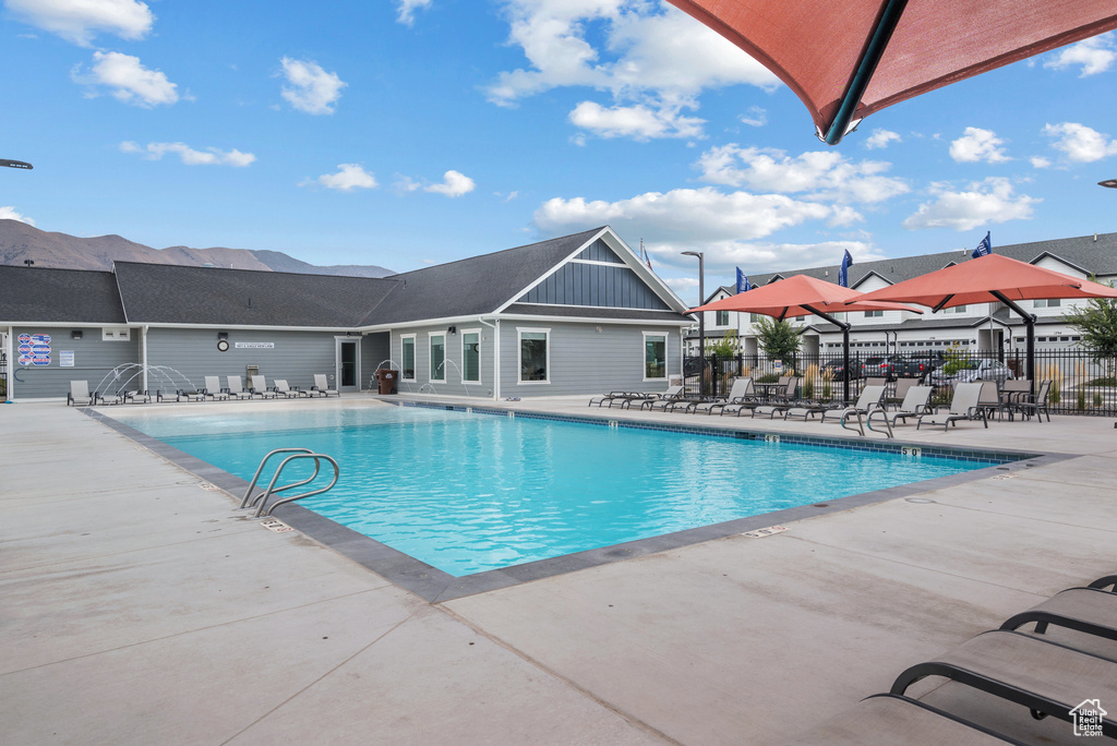 1828 E EAGLE VIEW LN Eagle Mountain, UT 84005