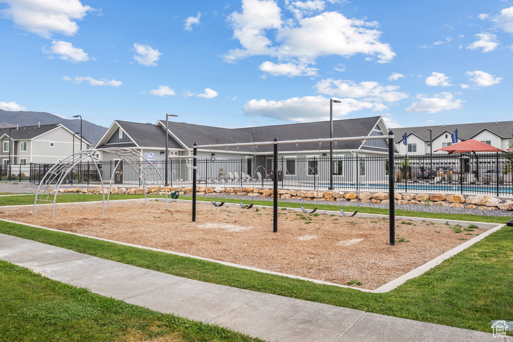 1828 E EAGLE VIEW LN Eagle Mountain, UT 84005