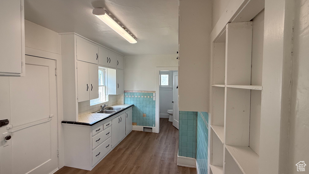 Photo 7 for MLS #2105475 at 871 N 700 East