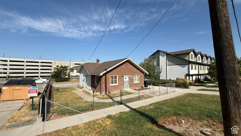 Photo 4 for MLS #2105475 at 871 N 700 East