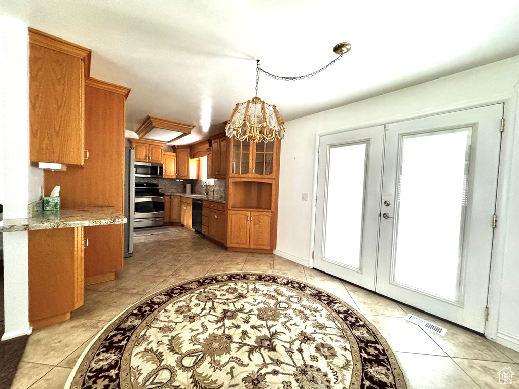 Photo 11 for MLS #2105485 at 500 W Clark St